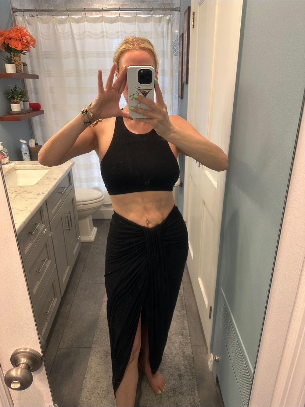 Black Ruched Front High-Slit Skirt - Women's Set